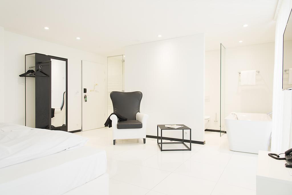 Residence Thessoni Home Zurich -Self Checkin -No Restaurants-Short&Longstay Реґенсдорф Номер фото